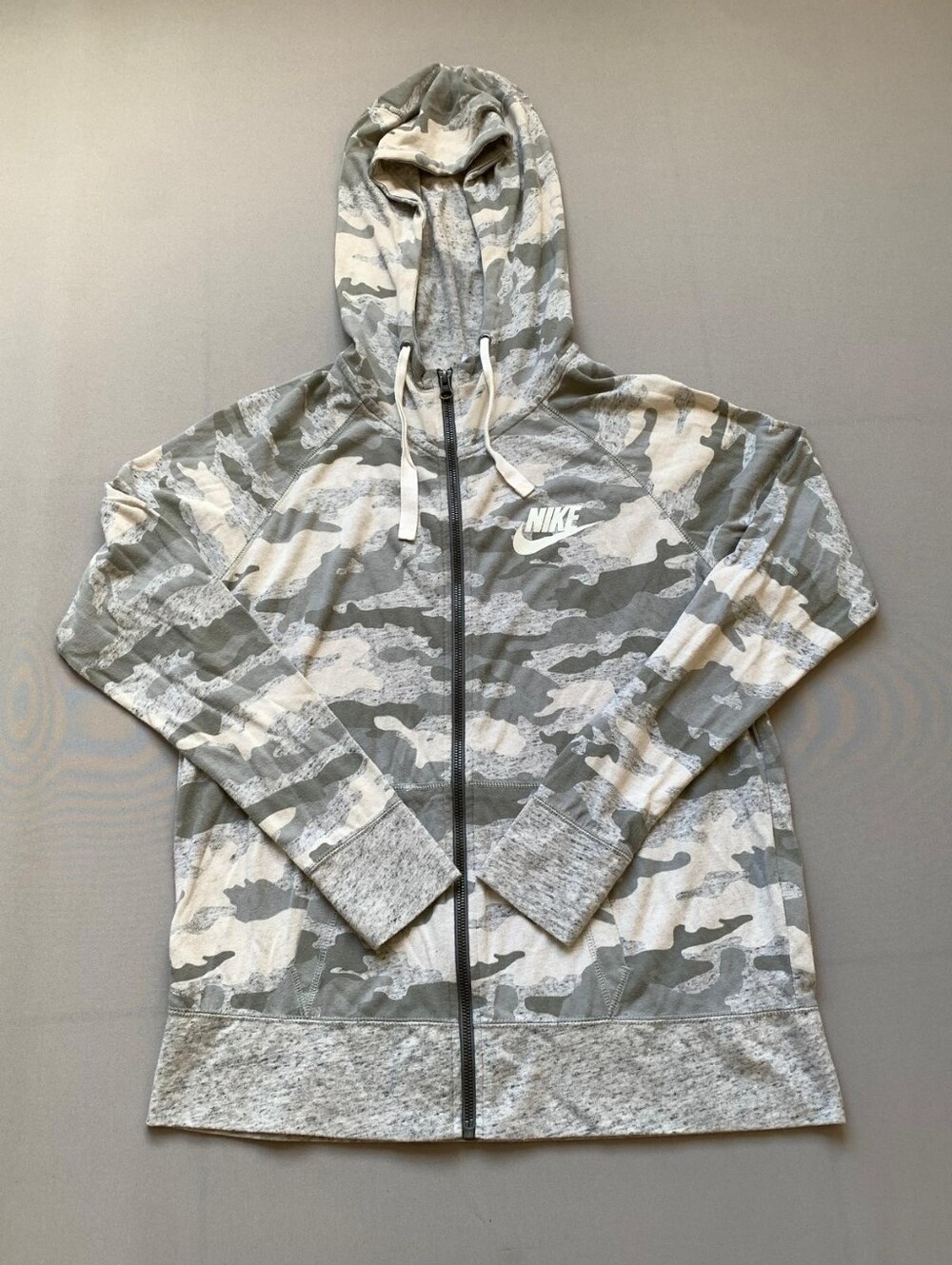 Nike Women's Light Gray & White Camo Utility Hoodie Jacket